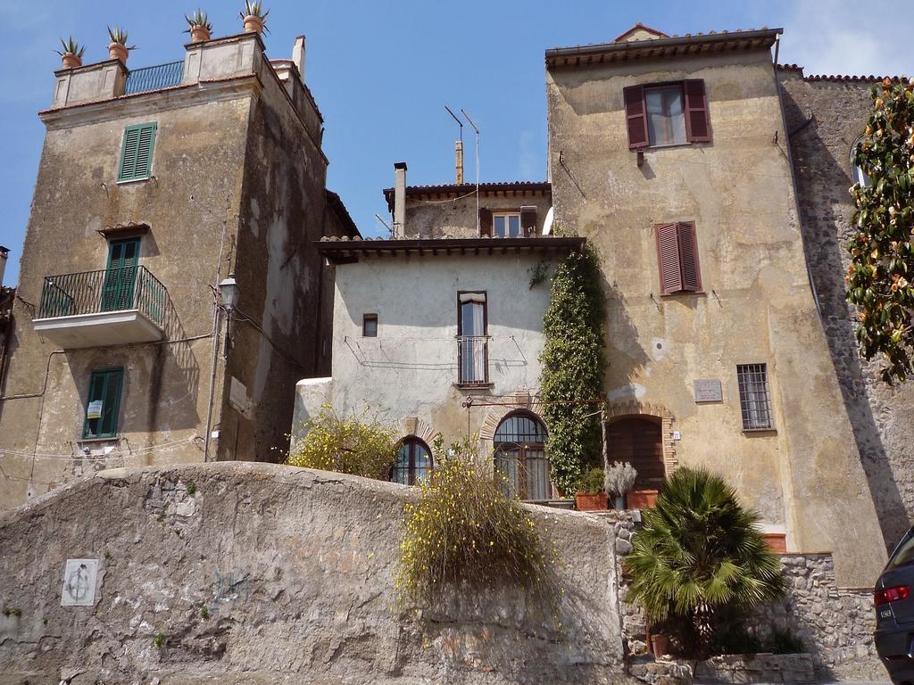 La Colombaia Nel Castello Apartment Bracciano  Exterior foto